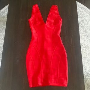 Red bandage v neck dress